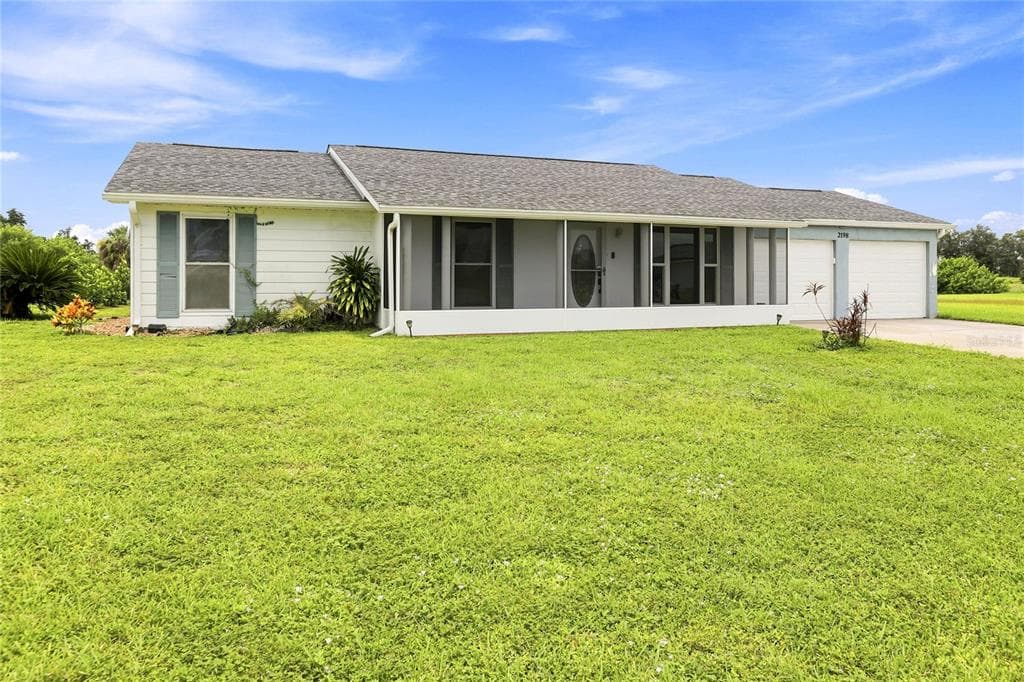 2198 HUTT COURT photo 2