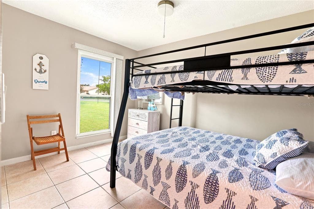 2198 HUTT COURT photo 17