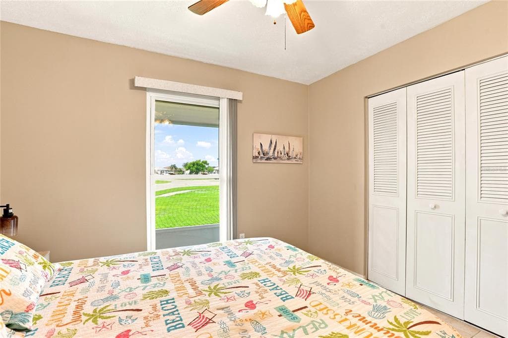 2198 HUTT COURT photo 16