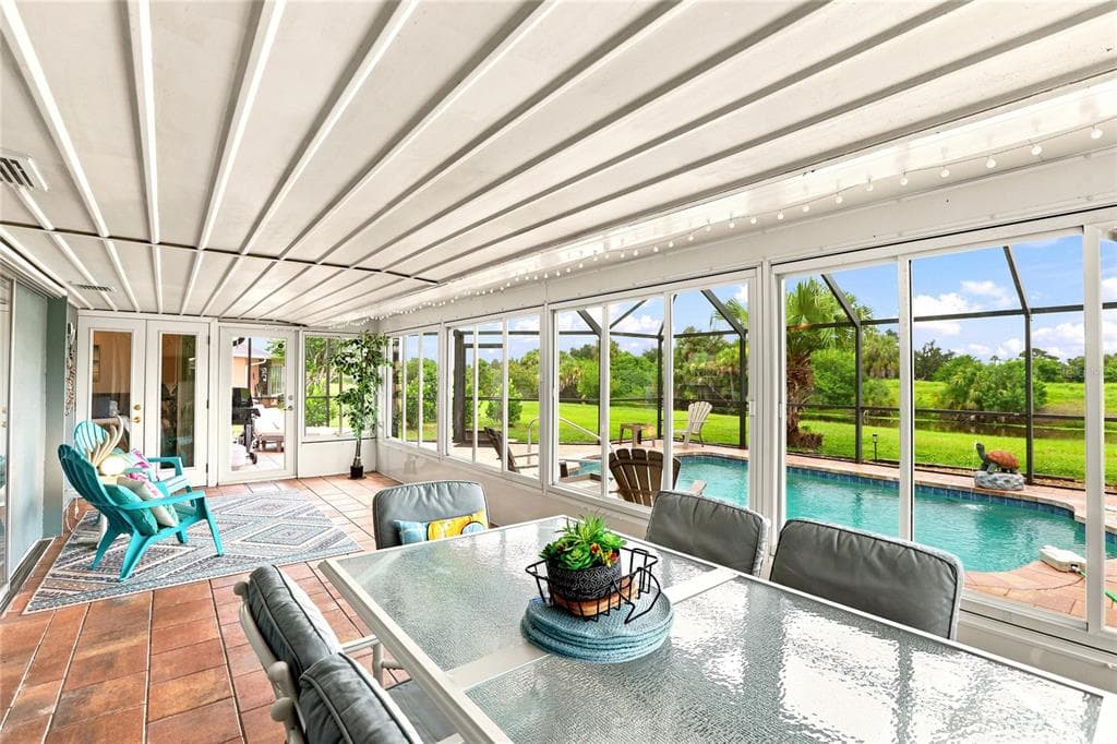 2198 HUTT COURT photo 24