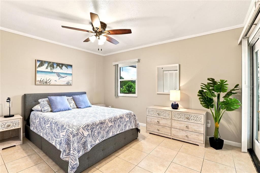 2198 HUTT COURT photo 19