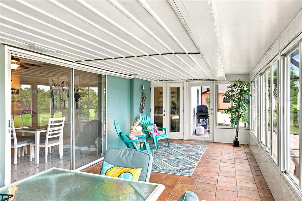 2198 HUTT COURT photo 25