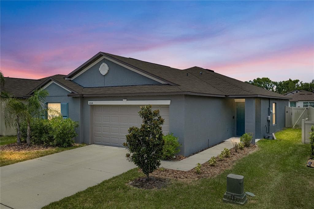4334 TROTTERS WAY photo 1