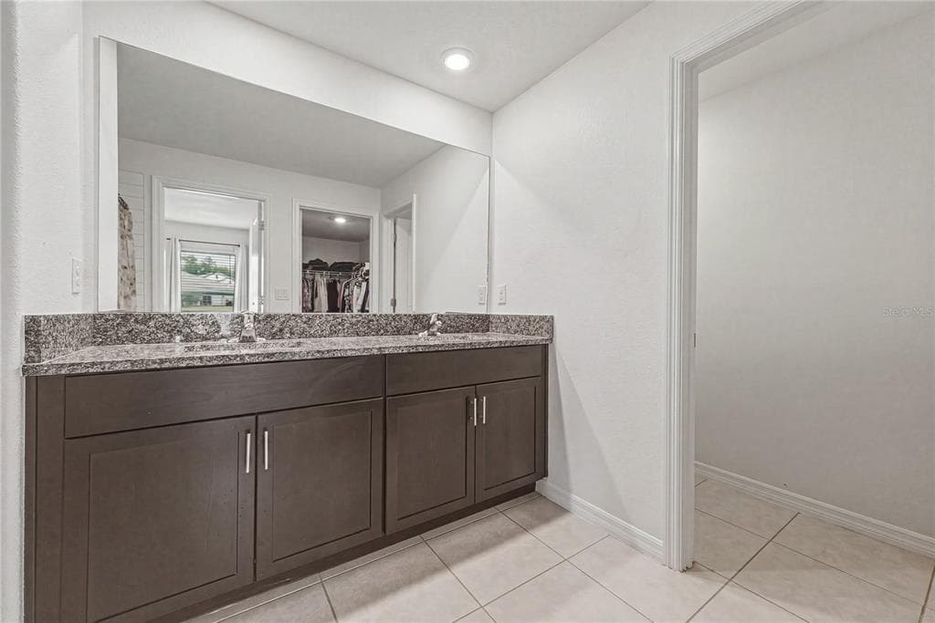 4334 TROTTERS WAY photo 20