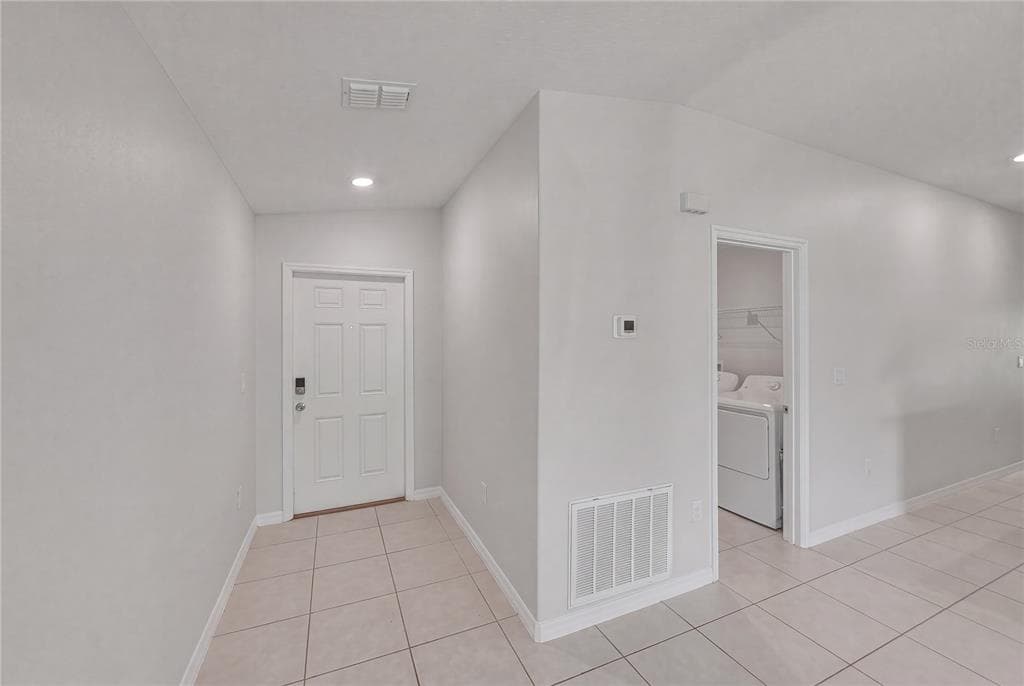 4334 TROTTERS WAY photo 4