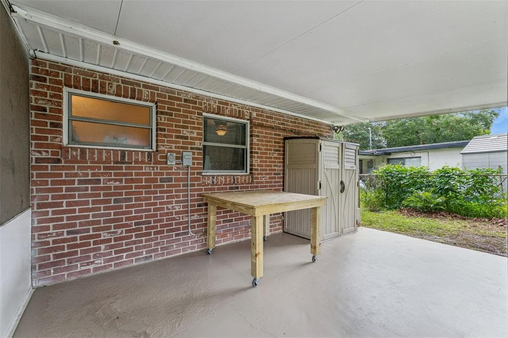 812 AGNES DRIVE photo 25