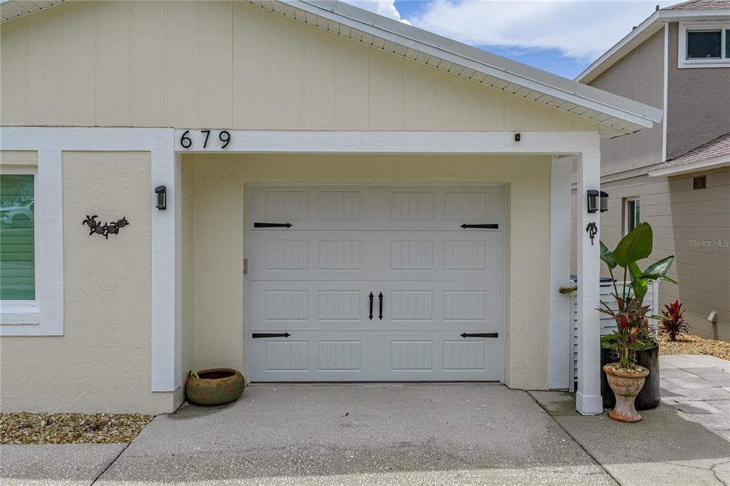 679 LAKE DEXTER CIRCLE photo 8