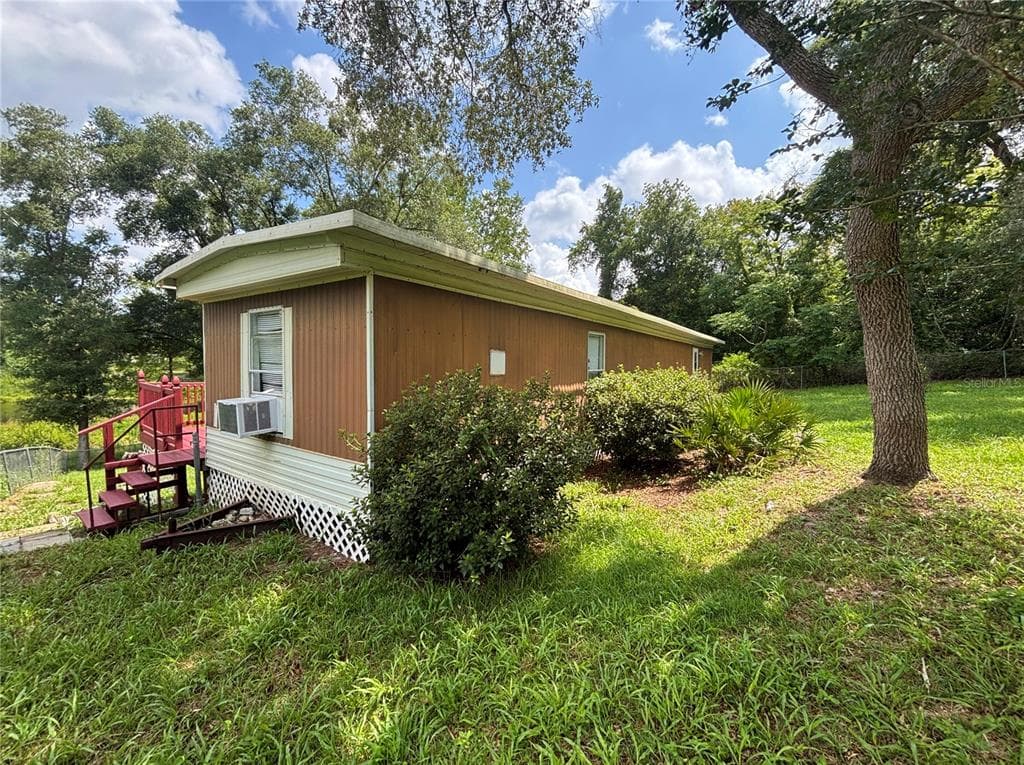 18225 SE 22ND PLACE photo 2
