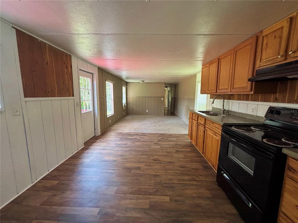 18225 SE 22ND PLACE photo 12