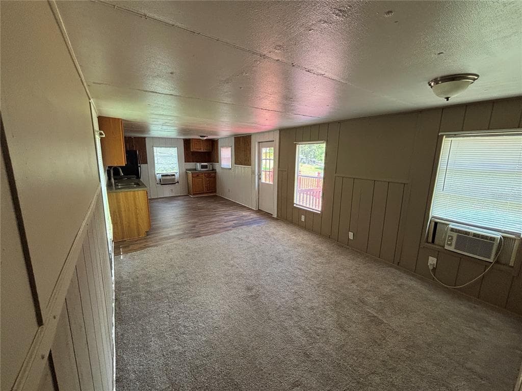 18225 SE 22ND PLACE photo 14