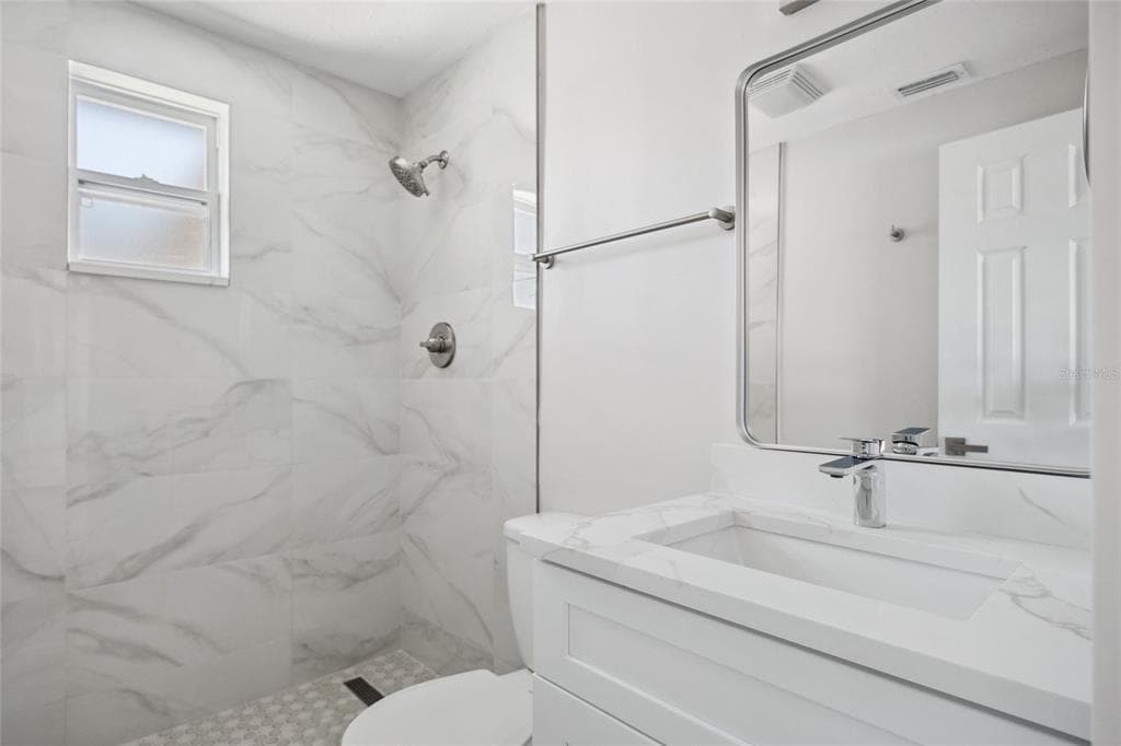 10517 GREENWAY AVENUE photo 17