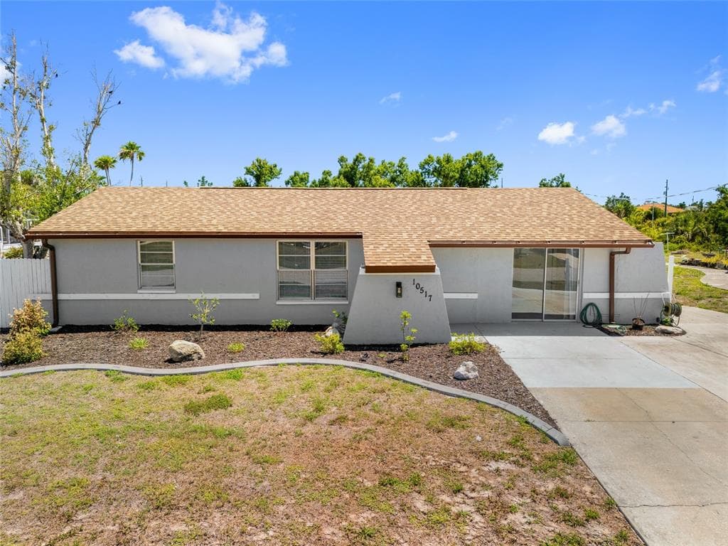 10517 GREENWAY AVENUE photo 1