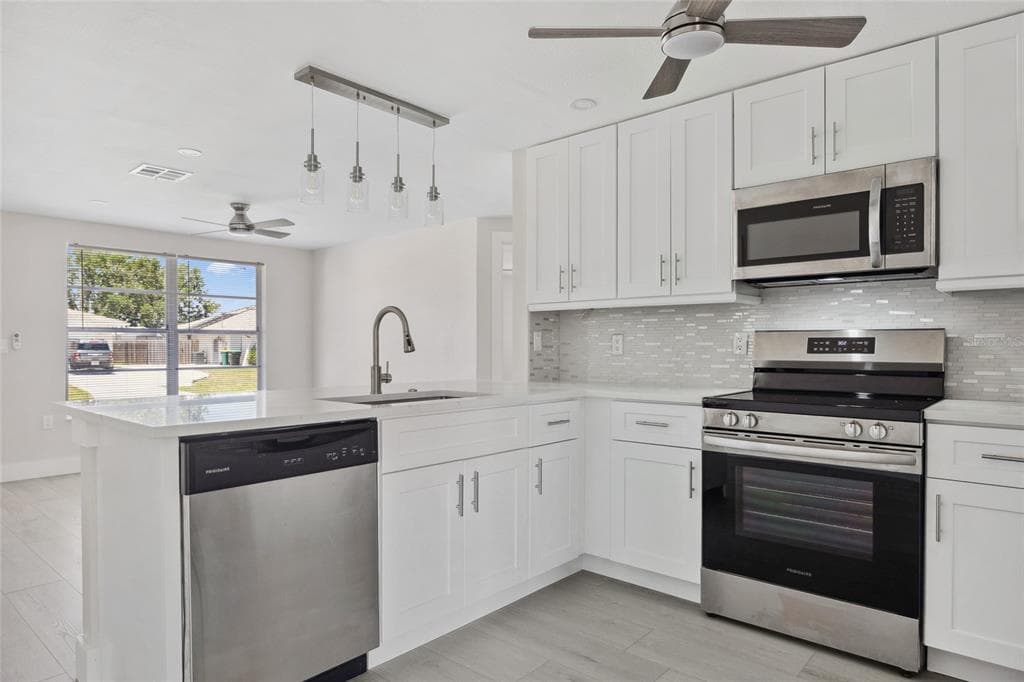 10517 GREENWAY AVENUE photo 9
