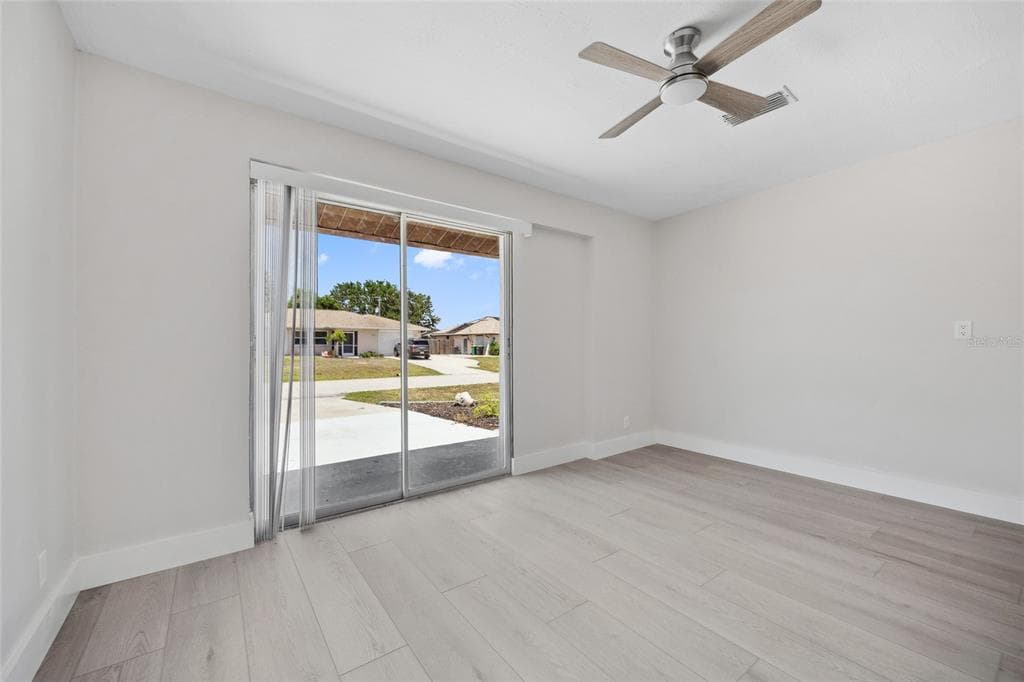 10517 GREENWAY AVENUE photo 19