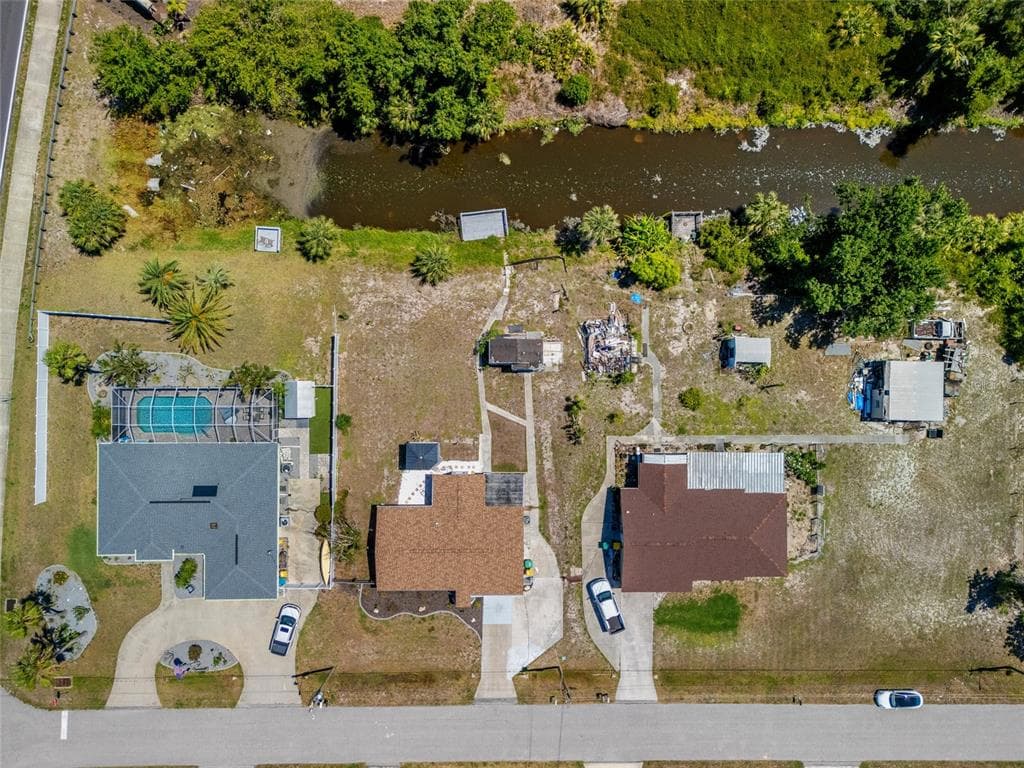 10517 GREENWAY AVENUE photo 25