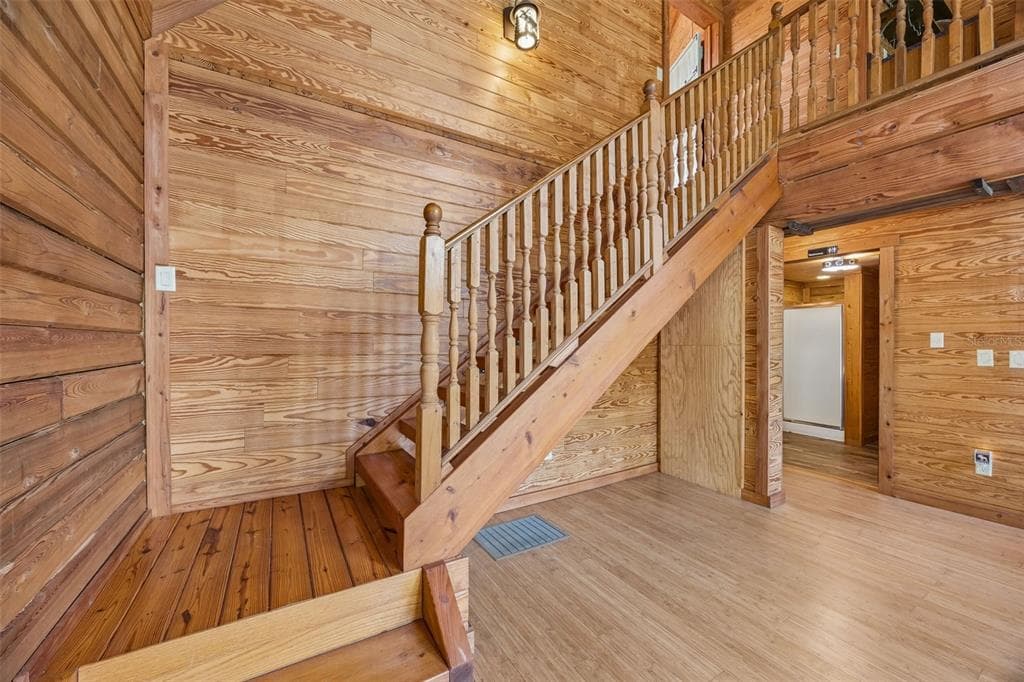 152 PIONEER TRAIL photo 21