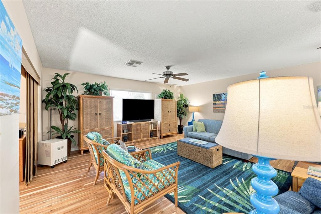 1002 EL RANCHO DRIVE photo 10