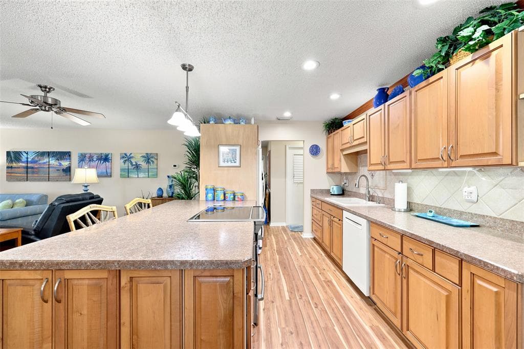 1002 EL RANCHO DRIVE photo 15