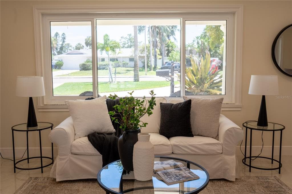 5119 VENETIAN BOULEVARD NE photo 8