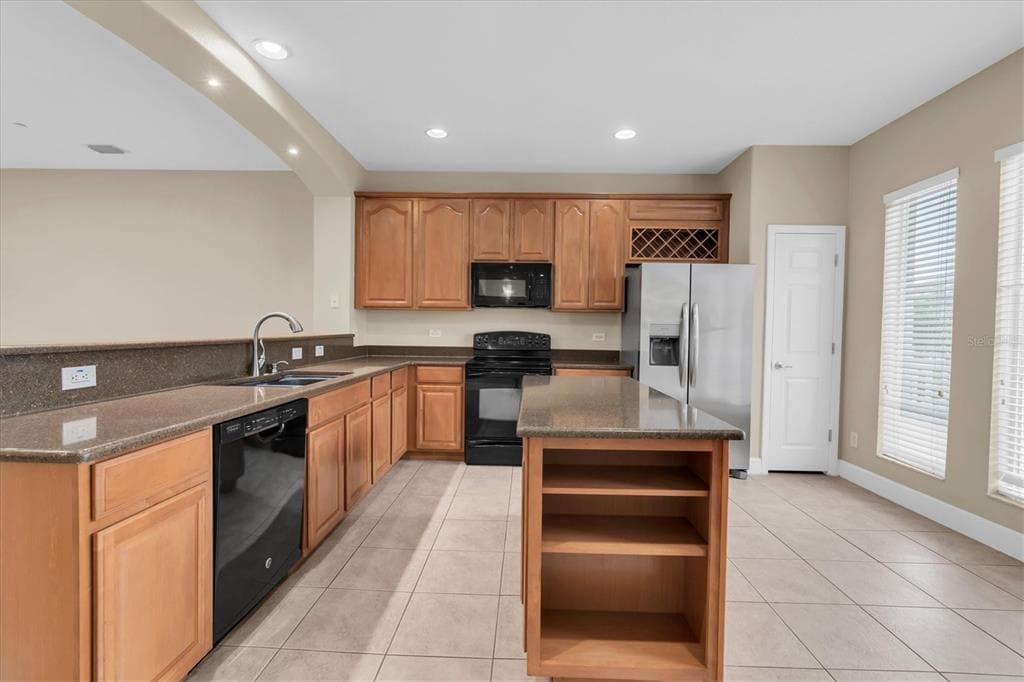 7276 ISLAMORADA CIRCLE photo 6