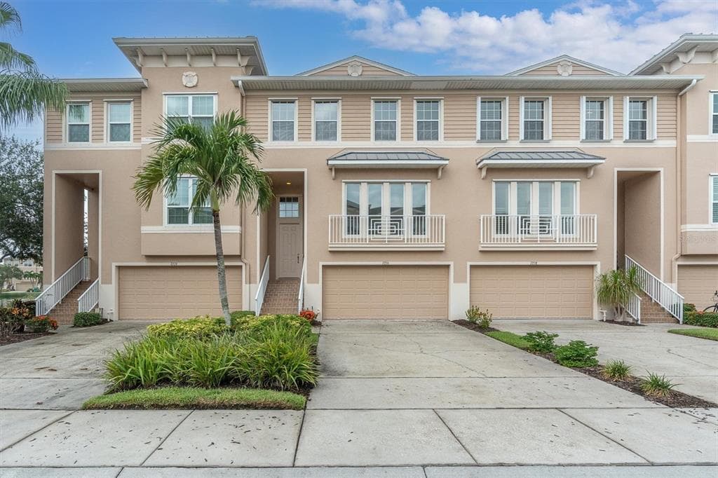 7276 ISLAMORADA CIRCLE photo 1