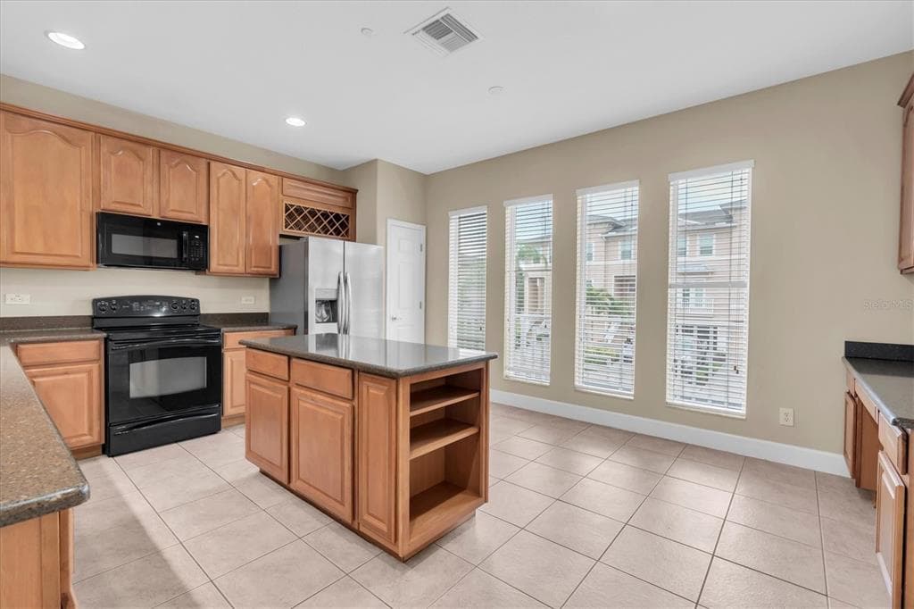 7276 ISLAMORADA CIRCLE photo 5