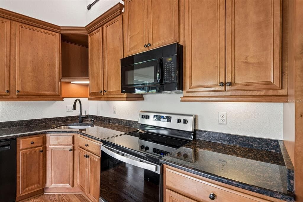 5731 28TH AVENUE S photo 8
