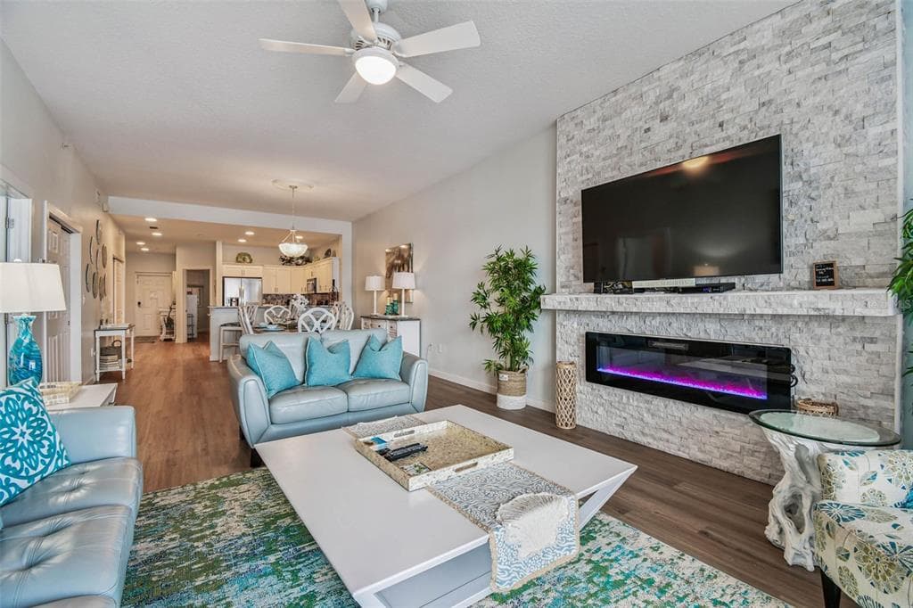 530 S GULFVIEW BOULEVARD 304 photo 9
