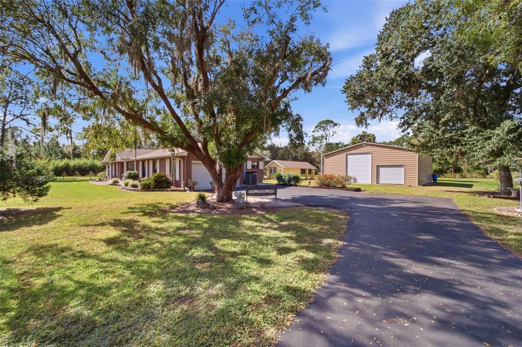 9240 MOORE ROAD photo 11