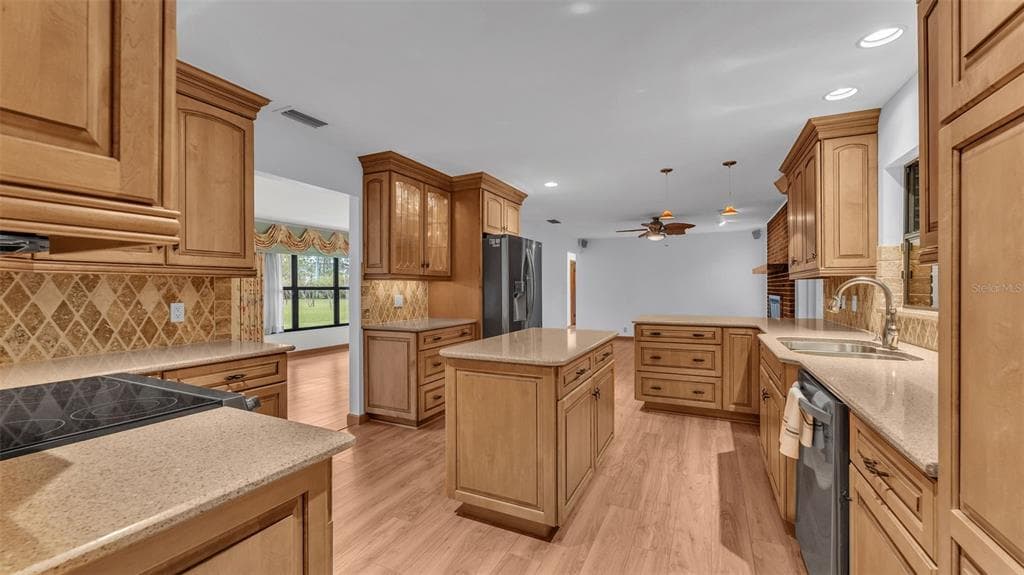 9240 MOORE ROAD photo 25