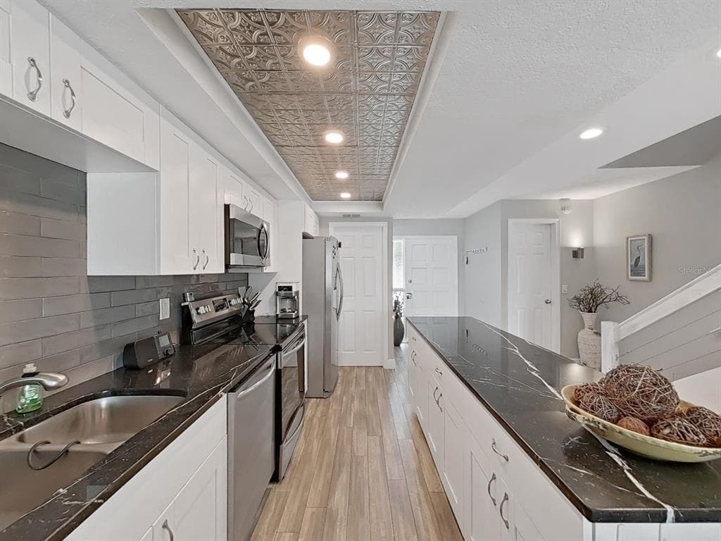 433 S PAULA DRIVE 18 photo 13