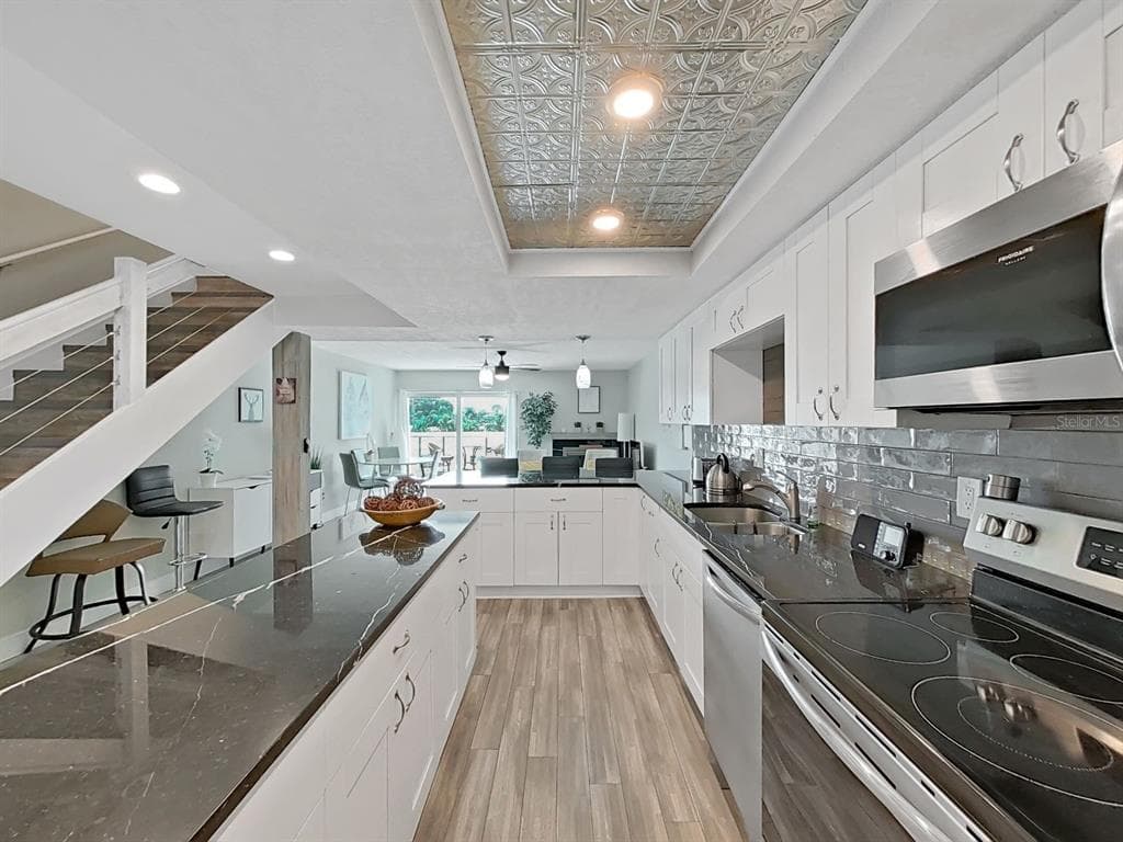 433 S PAULA DRIVE 18 photo 7