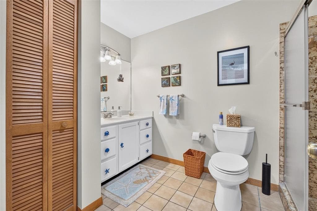 300 BEACH TRAIL 201 photo 19
