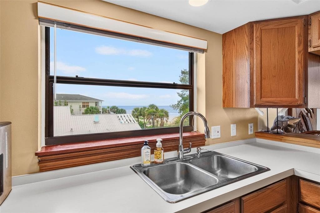 300 BEACH TRAIL 201 photo 21
