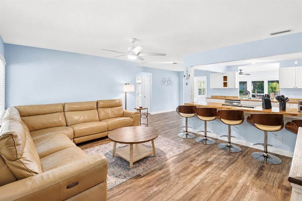 3619 N SUWANNEE POINT photo 8