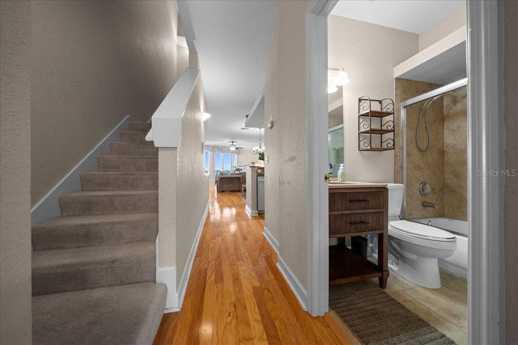 158 BRENT CIRCLE photo 6