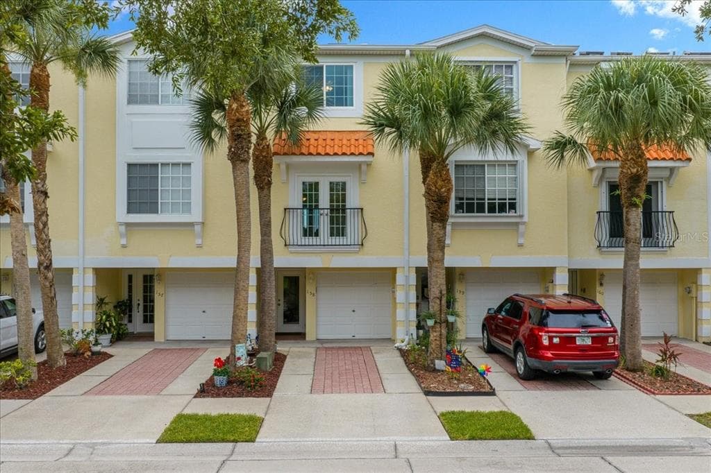 158 BRENT CIRCLE photo 1