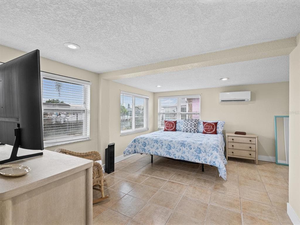 13521 VERONICA DRIVE photo 18