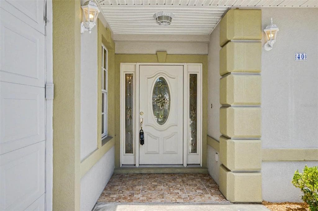 40 COLUMBIA LANE photo 2