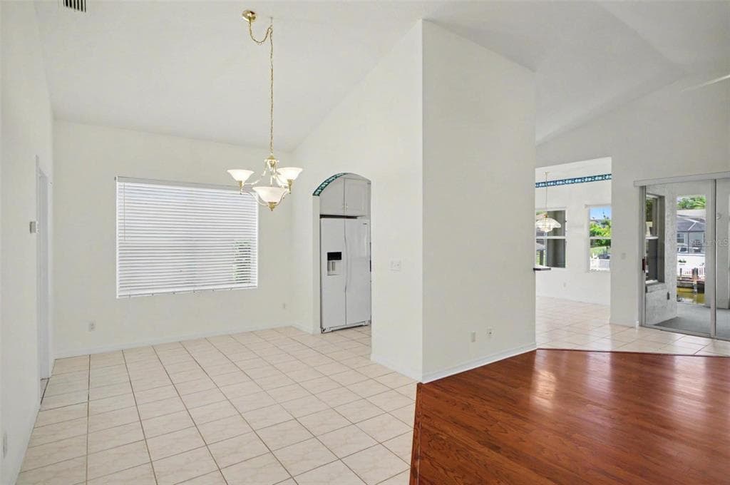 40 COLUMBIA LANE photo 13
