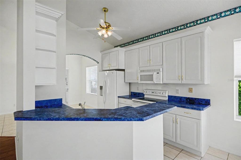 40 COLUMBIA LANE photo 11