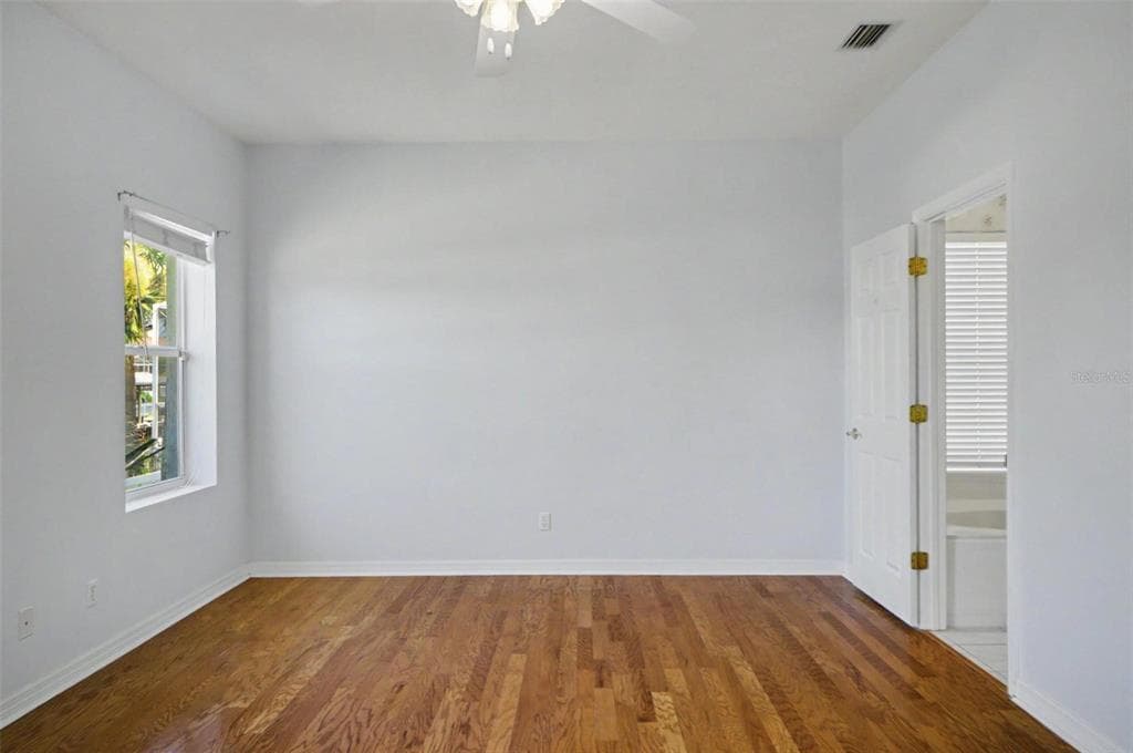 40 COLUMBIA LANE photo 21