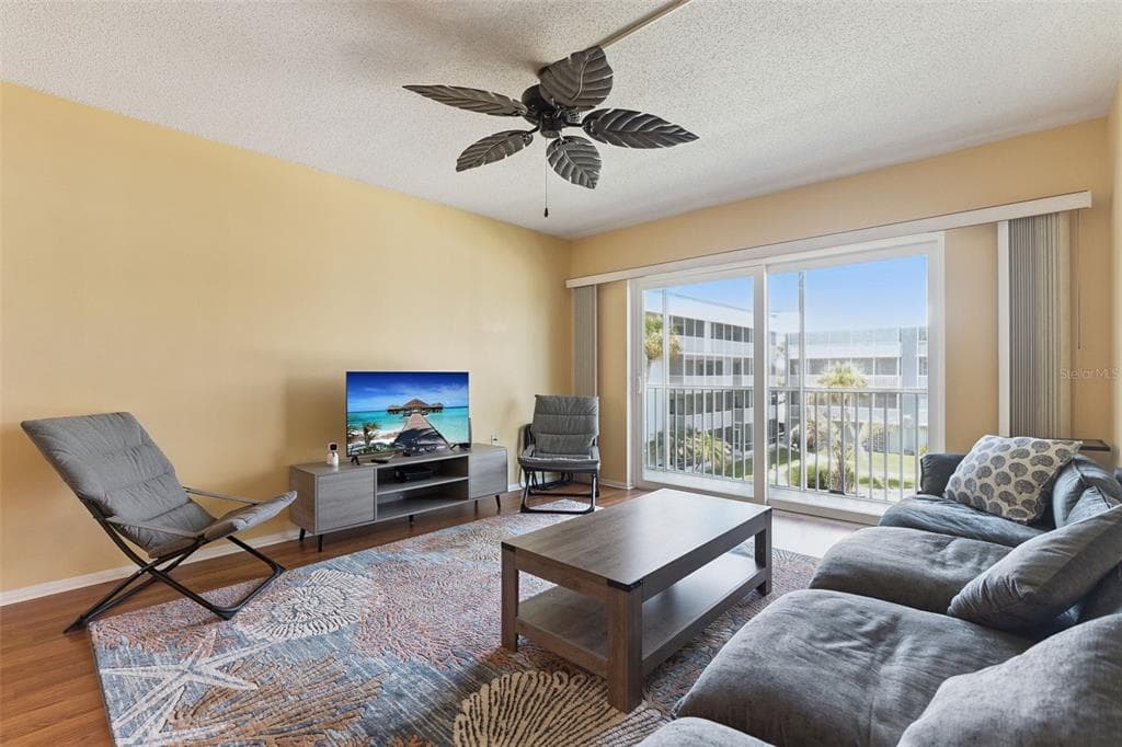 315 N CAUSEWAY B302 photo 17
