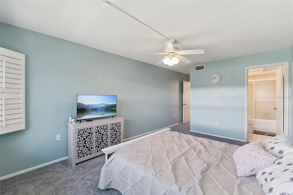 315 N CAUSEWAY B302 photo 21