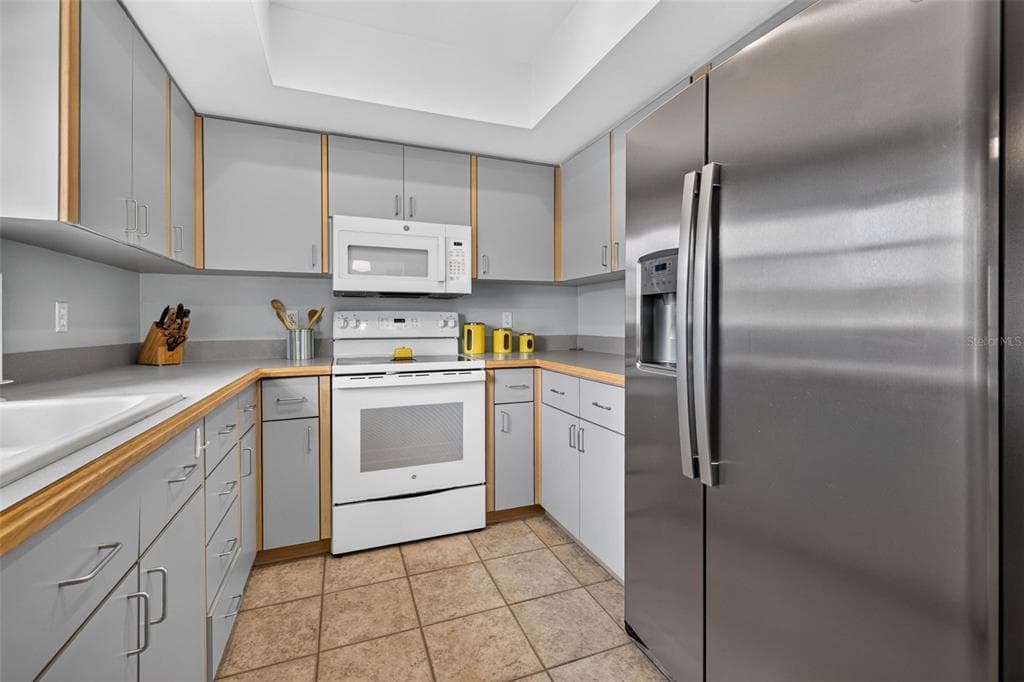 2490 HERON TERRACE #F203 photo 7