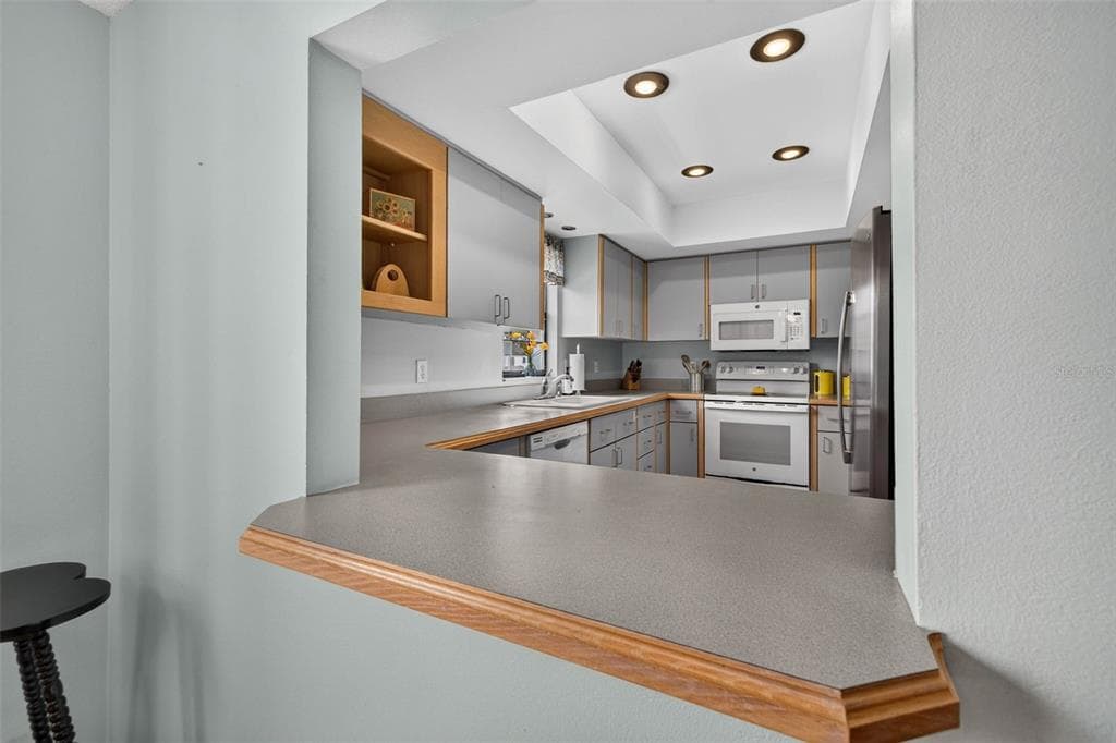 2490 HERON TERRACE #F203 photo 5