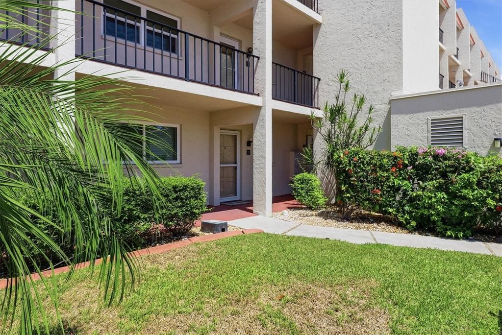 220 SANTA MARIA STREET 139 photo 8