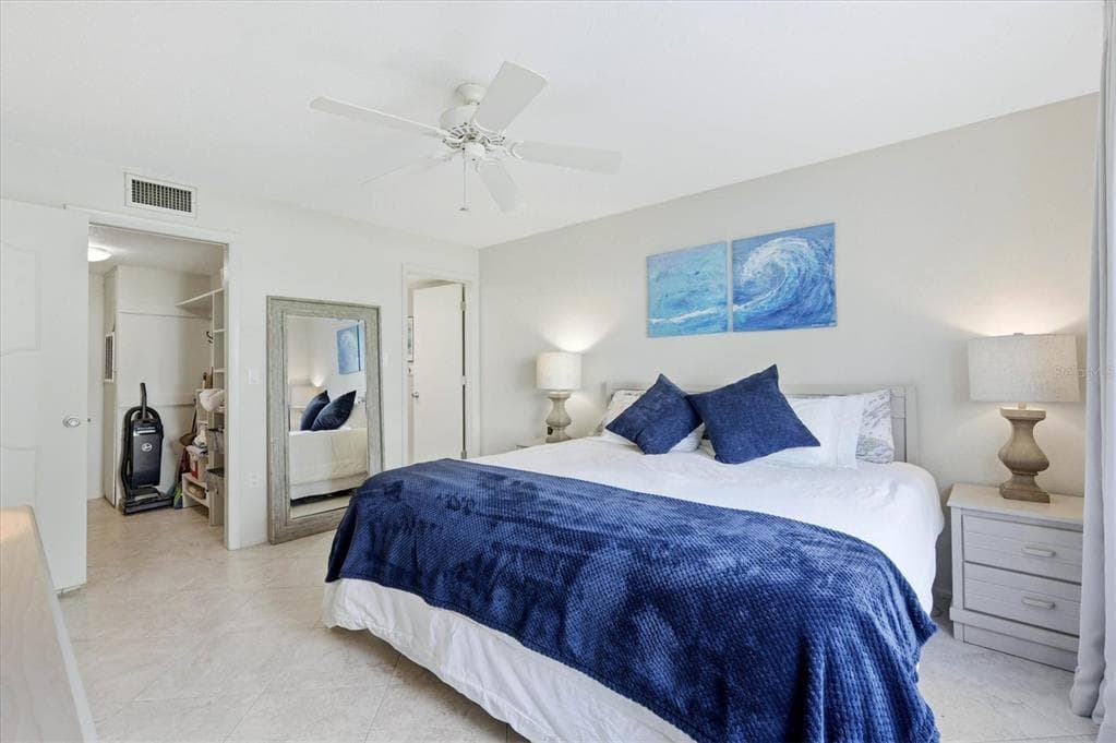 220 SANTA MARIA STREET 139 photo 25