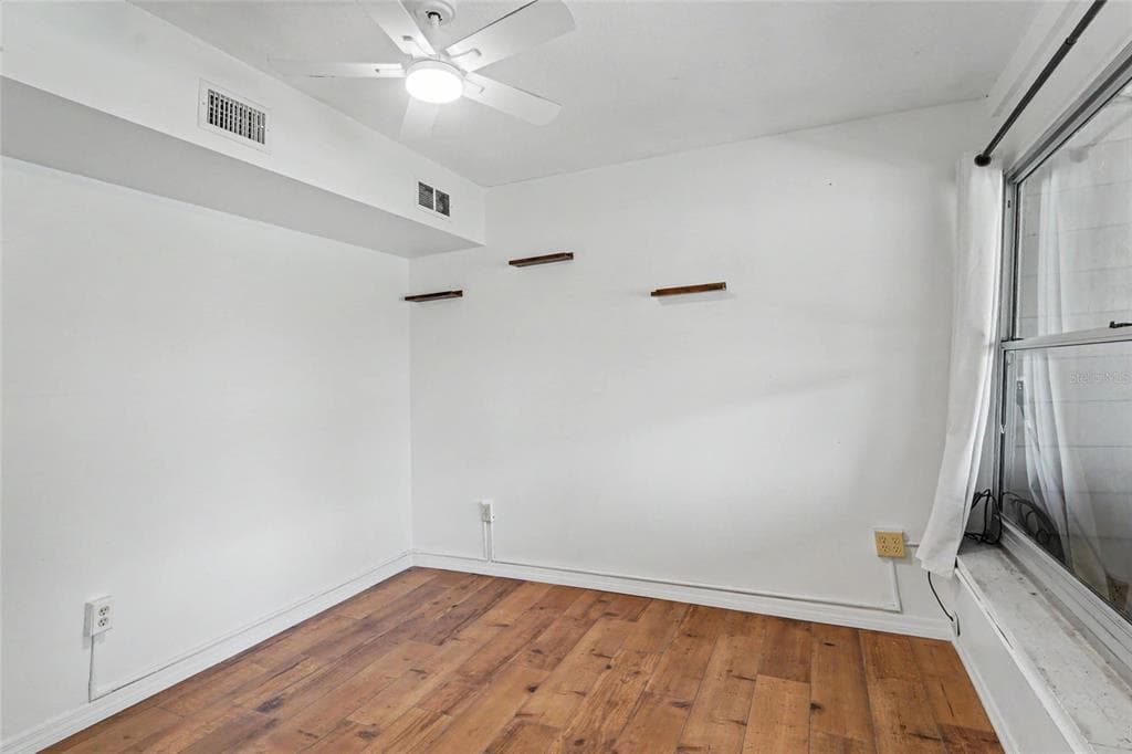 8879 LAKEWOOD DRIVE photo 24