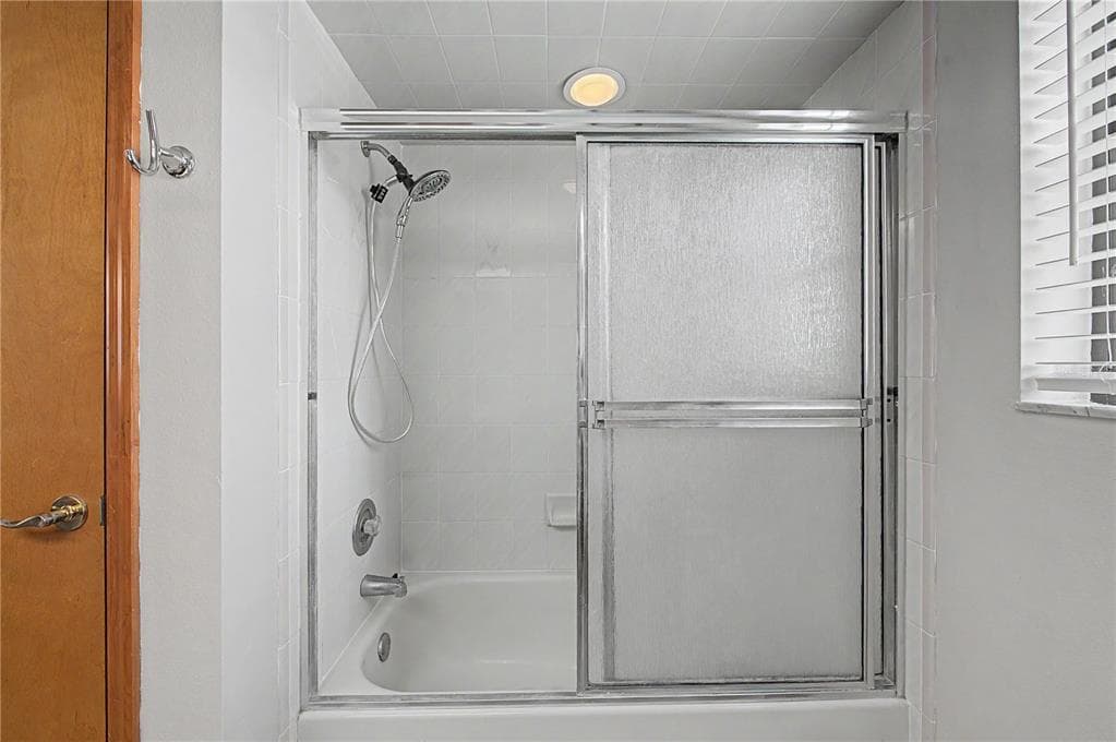 13337 SUSAN DRIVE photo 23